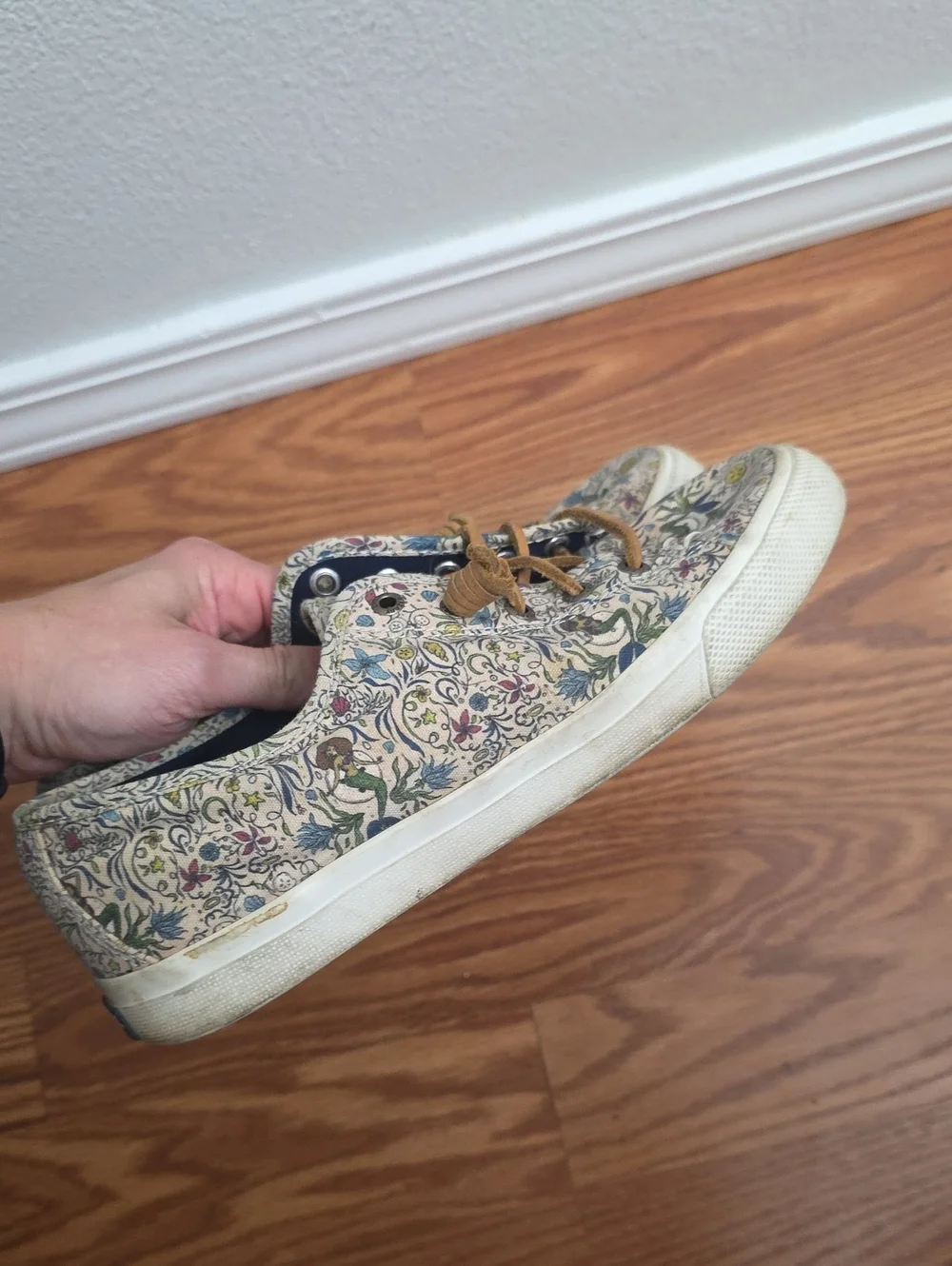 Sperry Topsider Slip On Sneakers